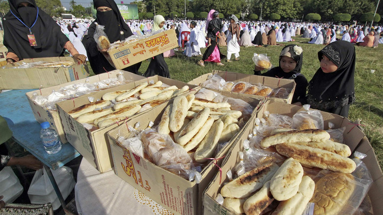 Vége a Ramadánnak, itt az ünnep. Képek a világból