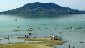 Mérgező a Balaton vize?