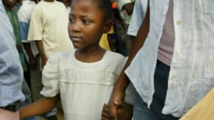 Sierra Leone bans child marriage